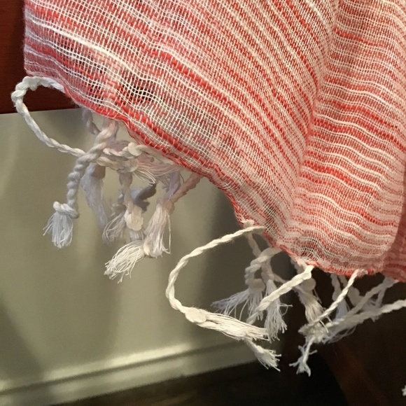 Santa Fe Red & White Linen Scarf/Wrap70” x 42” - Picture 3 of 7